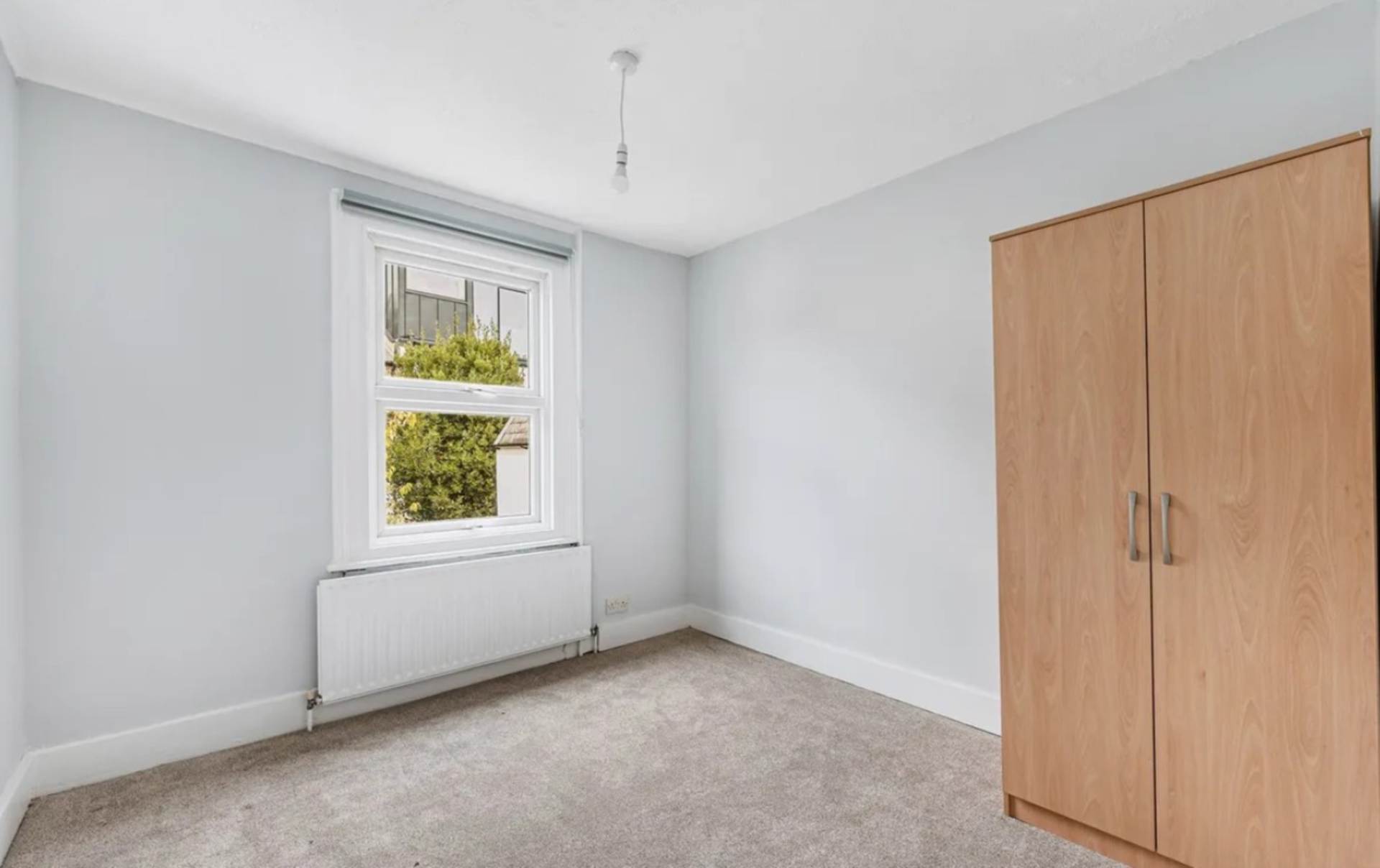 London W5 4JD 4 bed semi-detached rental property internal/external image-8