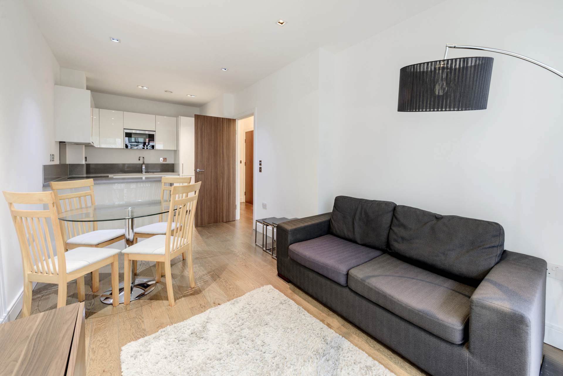 London W5 2BE 1 bed flat rental property internal/external image-1