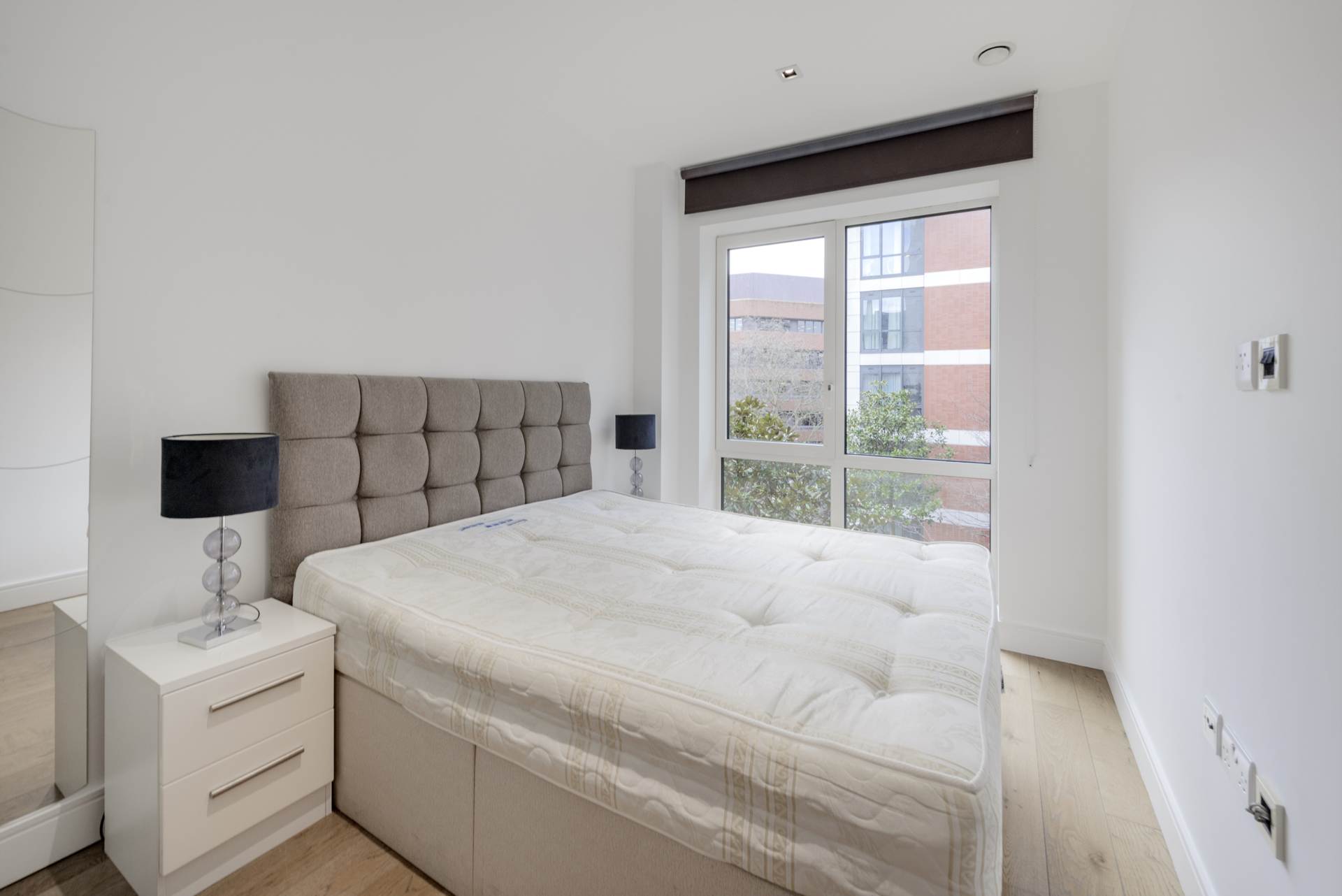 London W5 2BE 1 bed flat rental property internal/external image-4