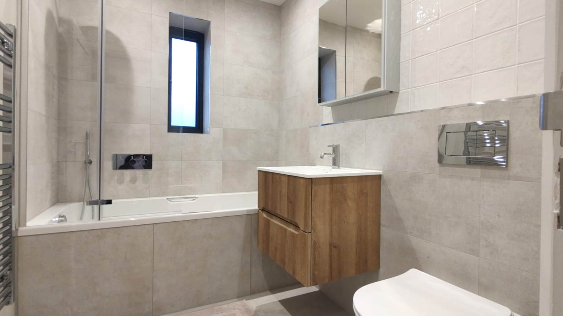 London W5 3LH 2 bed flat rental property internal/external image-9