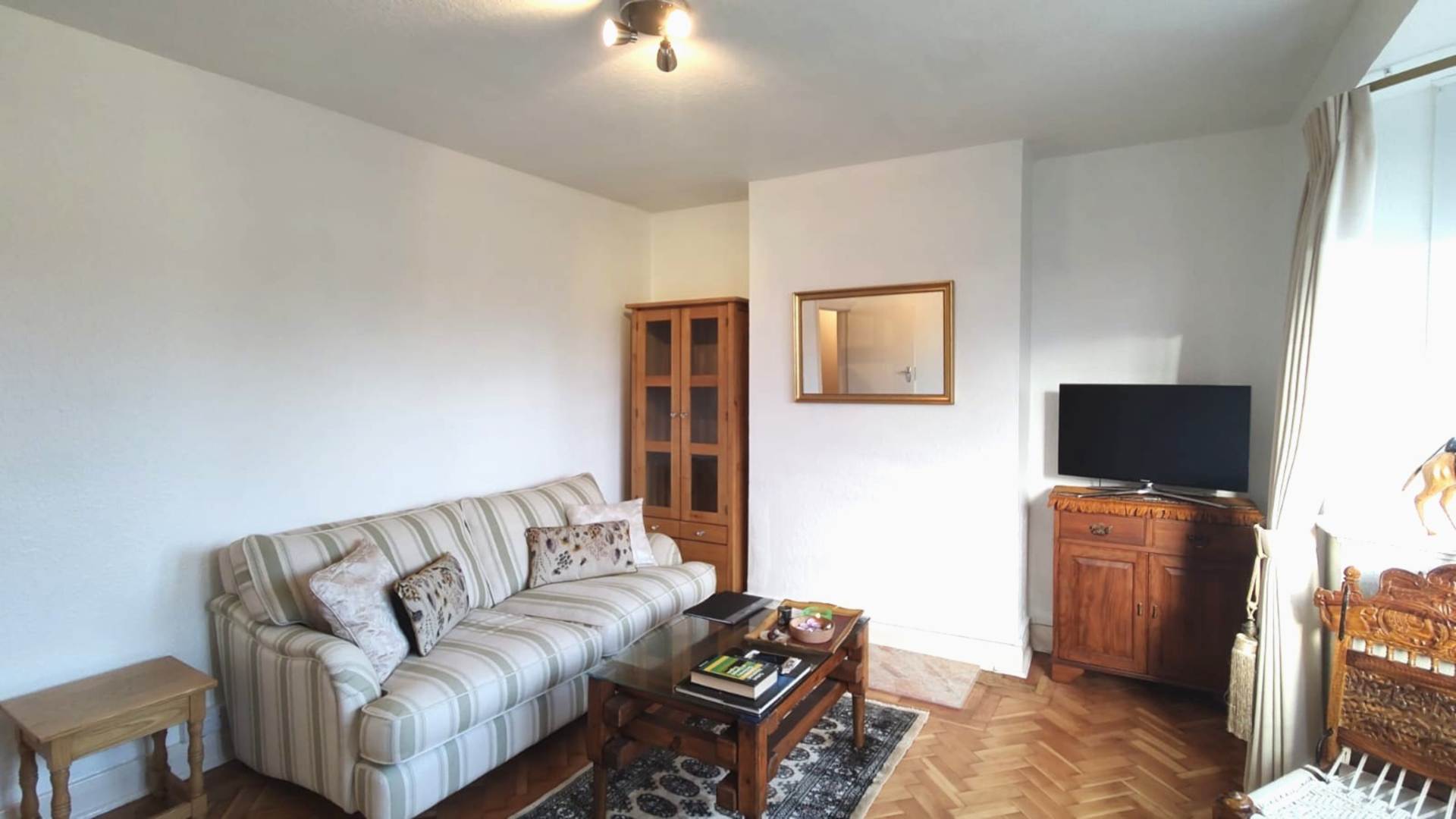 ロンドン N3 1NH 1ベッドフラット 賃貸物件の内外装写真-3