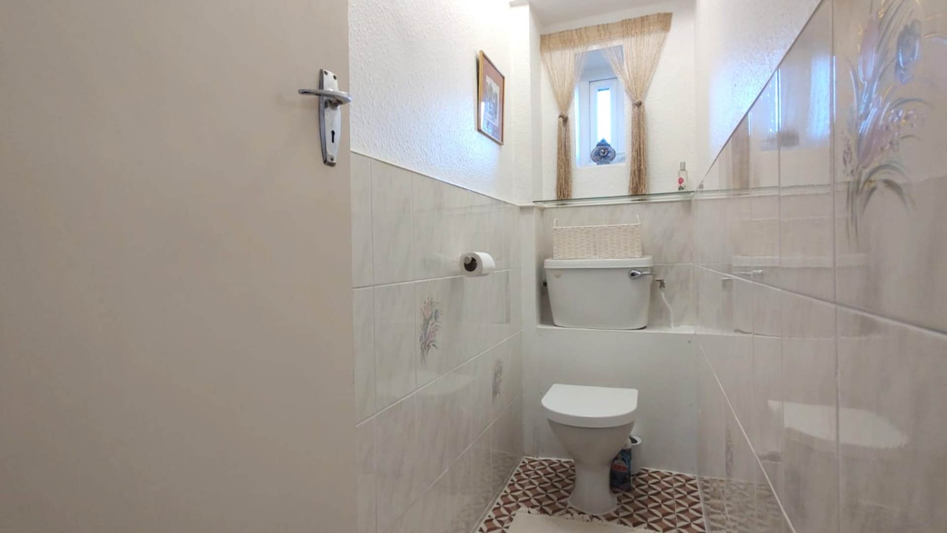 ロンドン N3 1NH 1ベッドフラット 賃貸物件の内外装写真-9