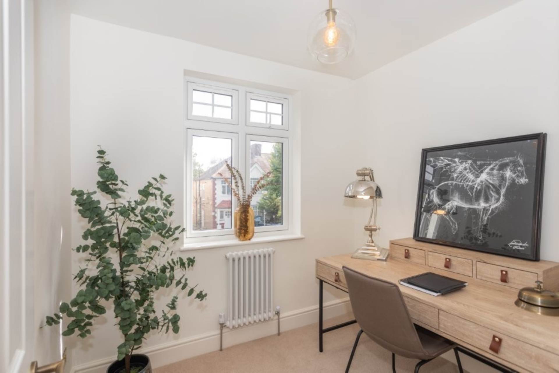 London W3 9NZ 4 bed semi-detached rental property internal/external image-12