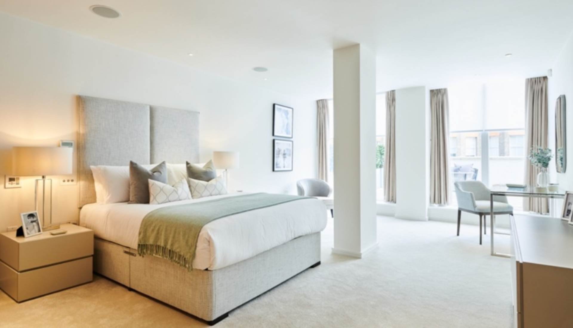 ロンドン W8 5EH 2ベッドフラット 賃貸物件の内外装写真-2