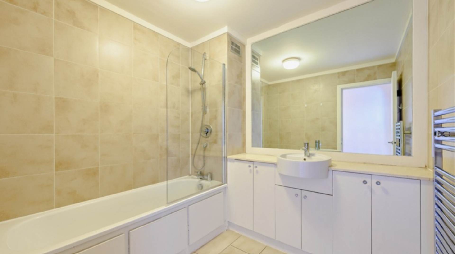 ロンドン SW3 6SN 2ベッドフラット 賃貸物件の内外装写真-9