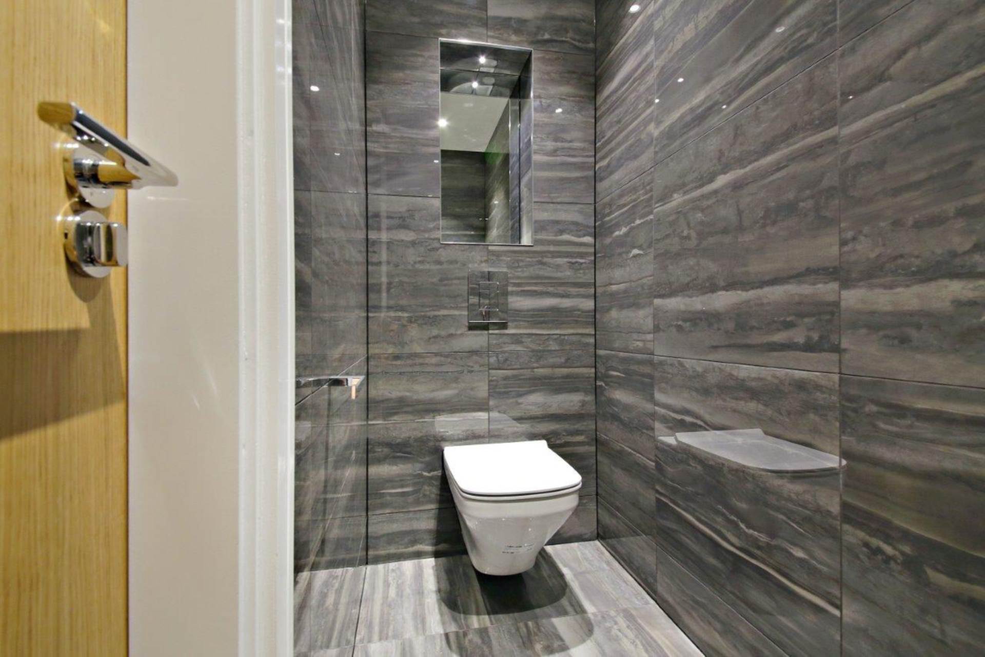 ロンドン NW11 8BL 2ベッドフラット 賃貸物件の内外装写真-15