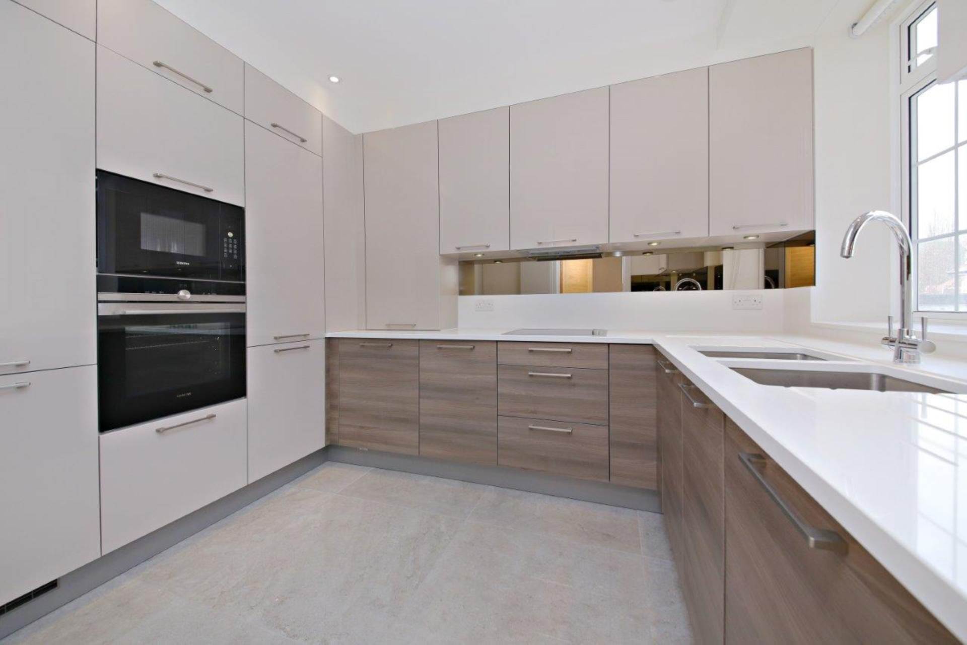 ロンドン NW11 8BL 2ベッドフラット 賃貸物件の内外装写真-5