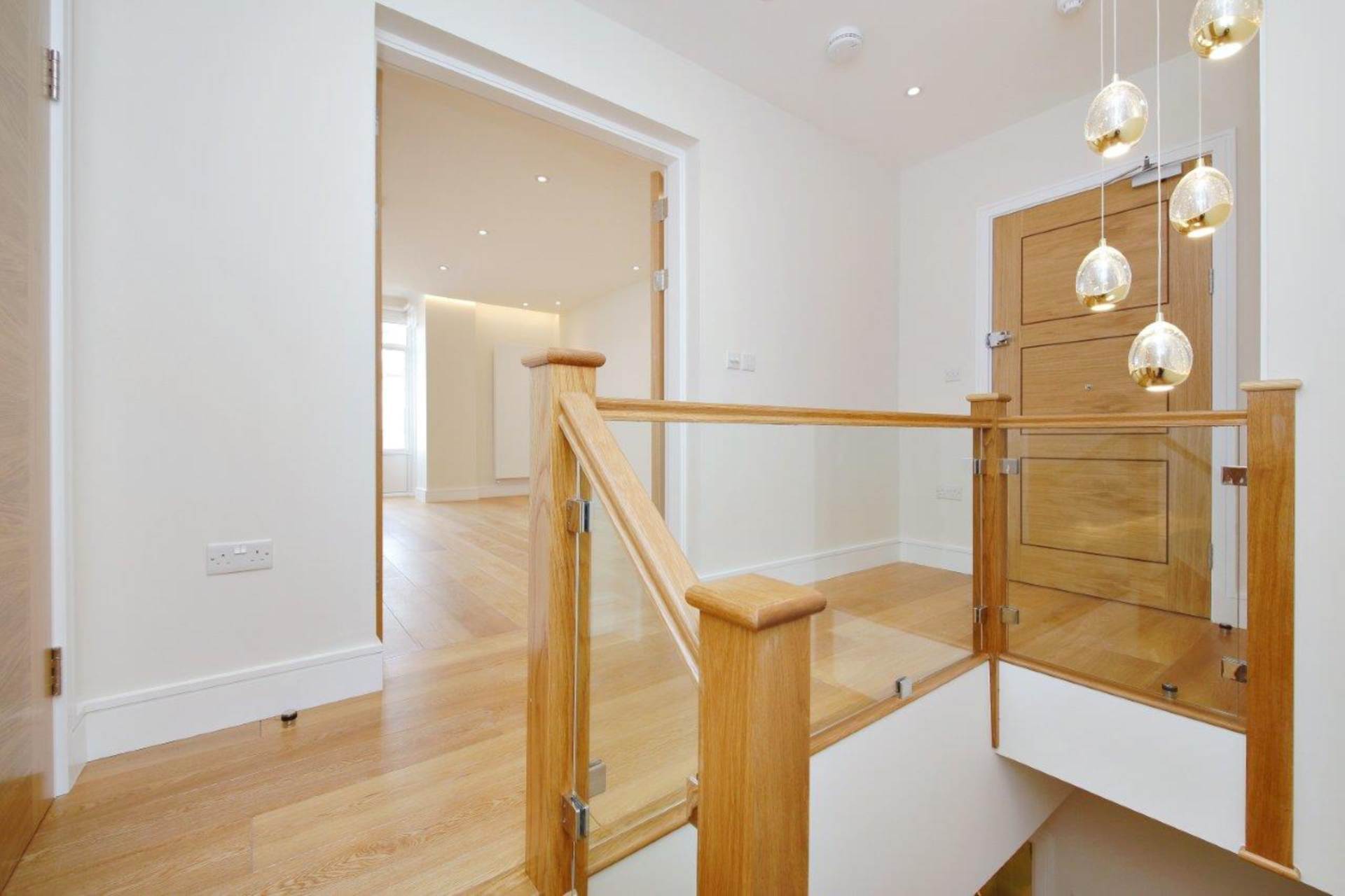 ロンドン NW11 8BL 2ベッドフラット 賃貸物件の内外装写真-8