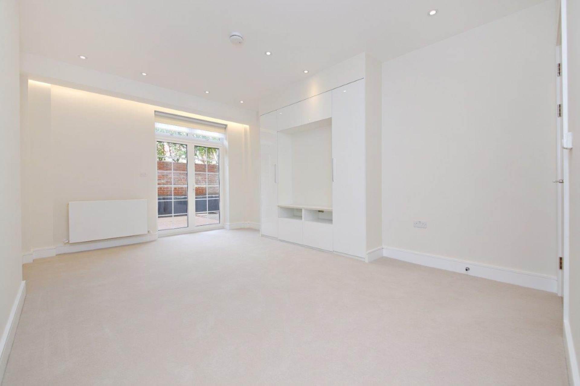 ロンドン NW11 8BL 2ベッドフラット 賃貸物件の内外装写真-9