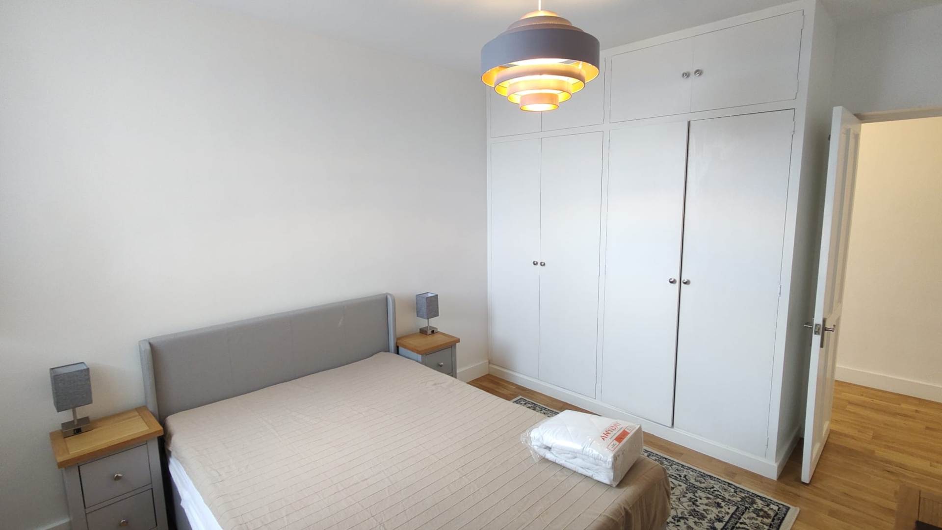 London W5 2RX 2 bed flat rental property internal/external image-5