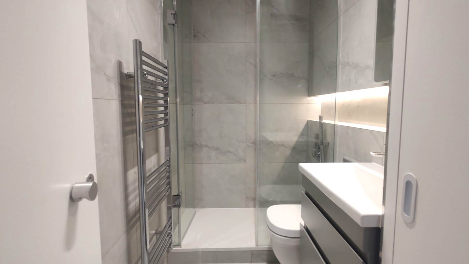 ロンドン NW3 6HT 2ベッドメゾネット 賃貸物件の内外装写真-10