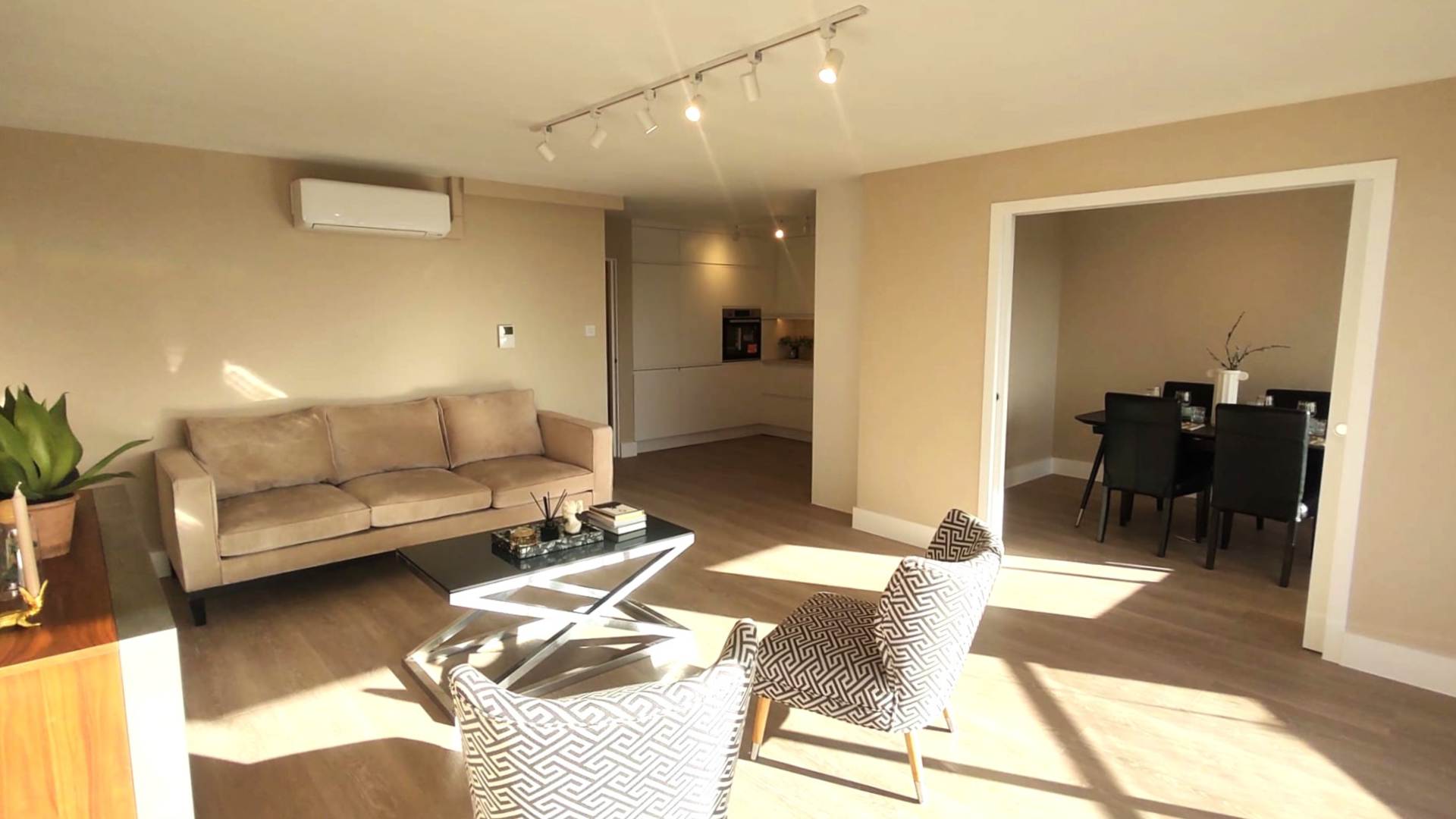 ロンドン NW3 6HT 2ベッドメゾネット 賃貸物件の内外装写真-3