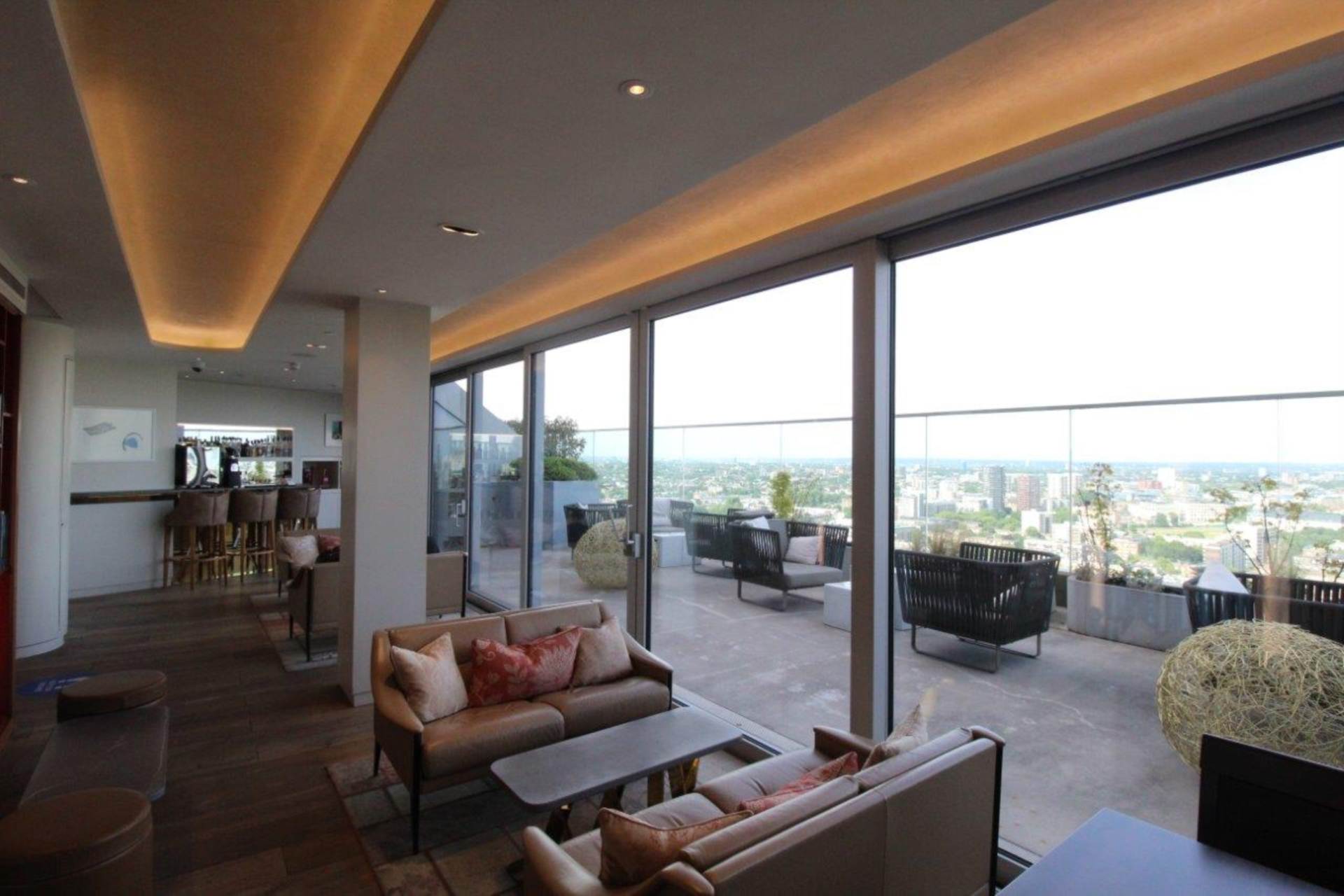 ロンドンEC1V 1AE 1ベッドフラット 売買物件の内外装写真-18