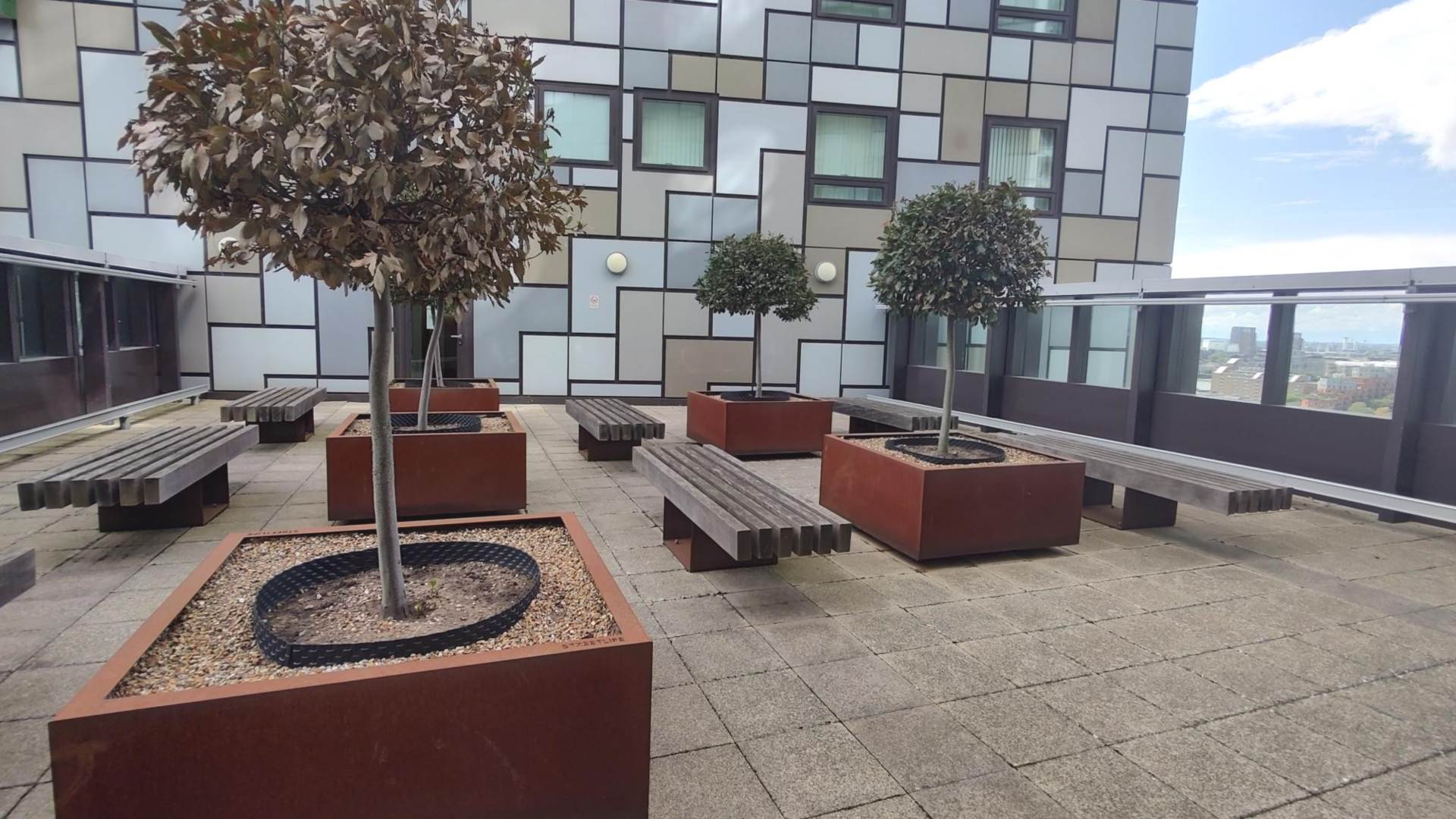 ロンドン E14 9BU 3ベッドフラット 賃貸物件の内外装写真-14