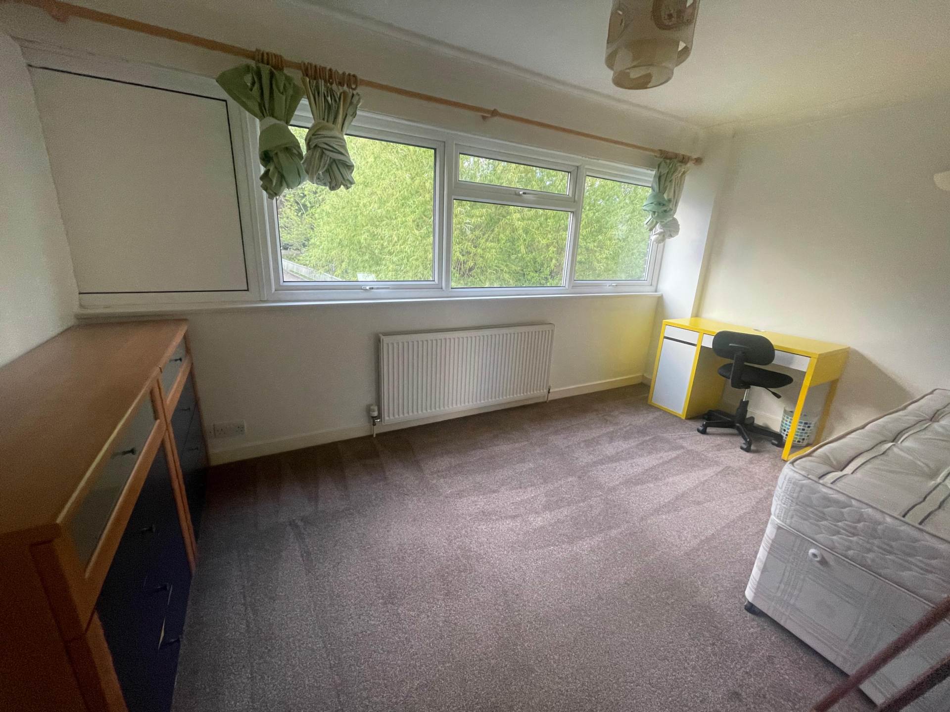 London W13 8HN 3 bed town house rental property internal/external image-5
