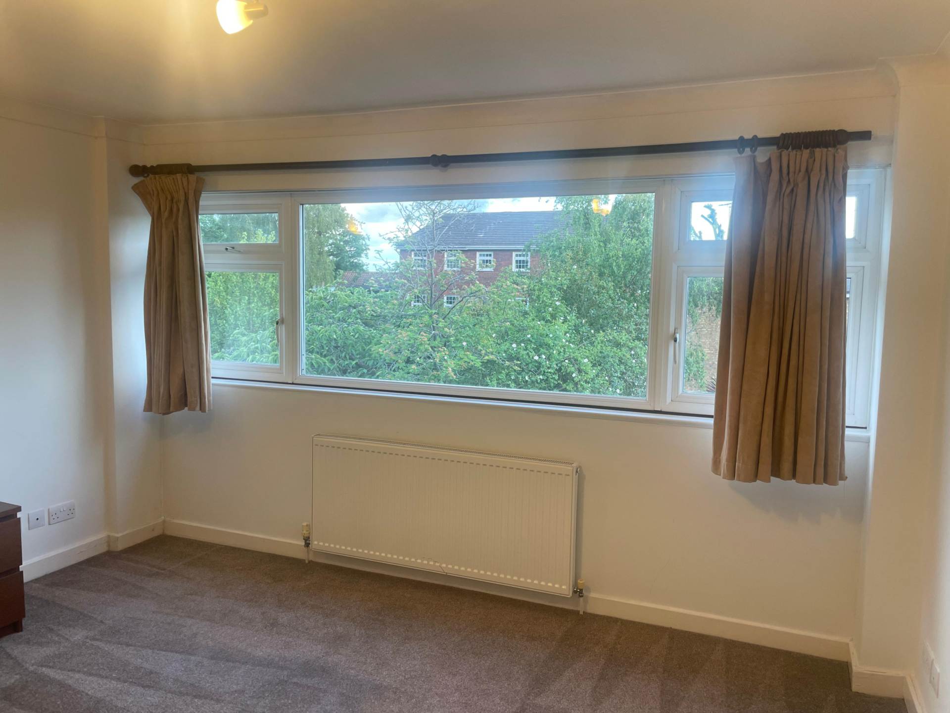 London W13 8HN 3 bed town house rental property internal/external image-6