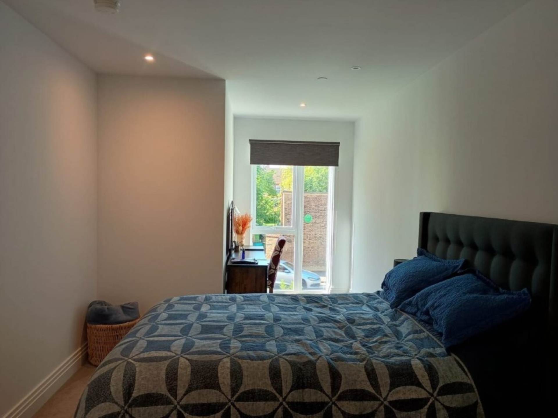 London W5 5EF 1 bed flat rental property internal/external image-7