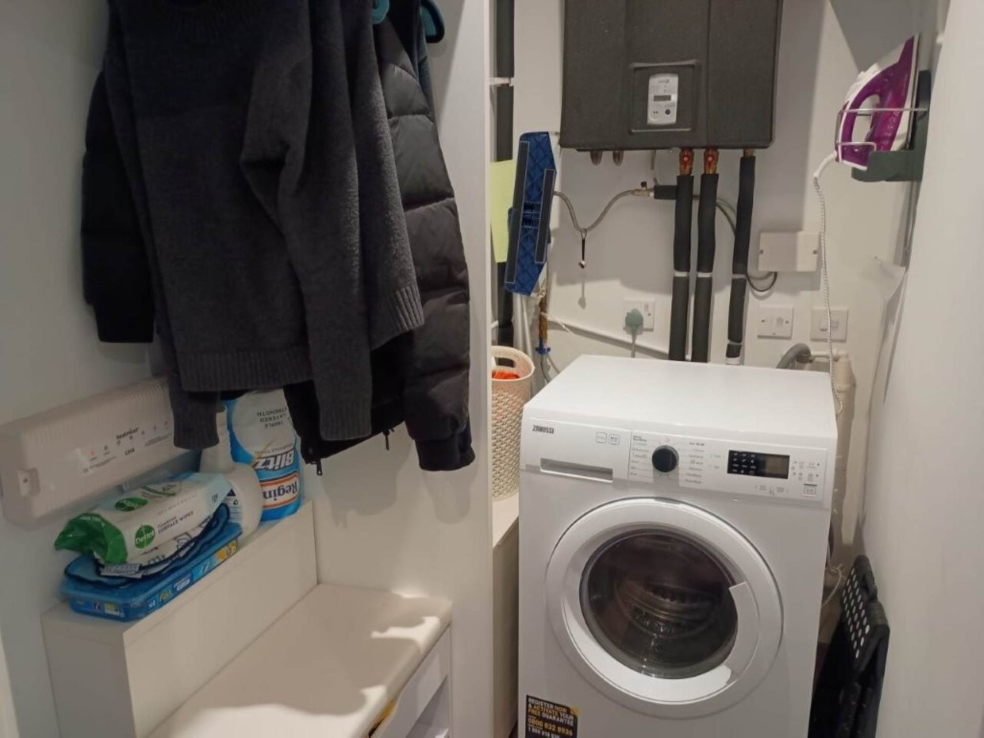 London W5 5EF 1 bed flat rental property internal/external image-9