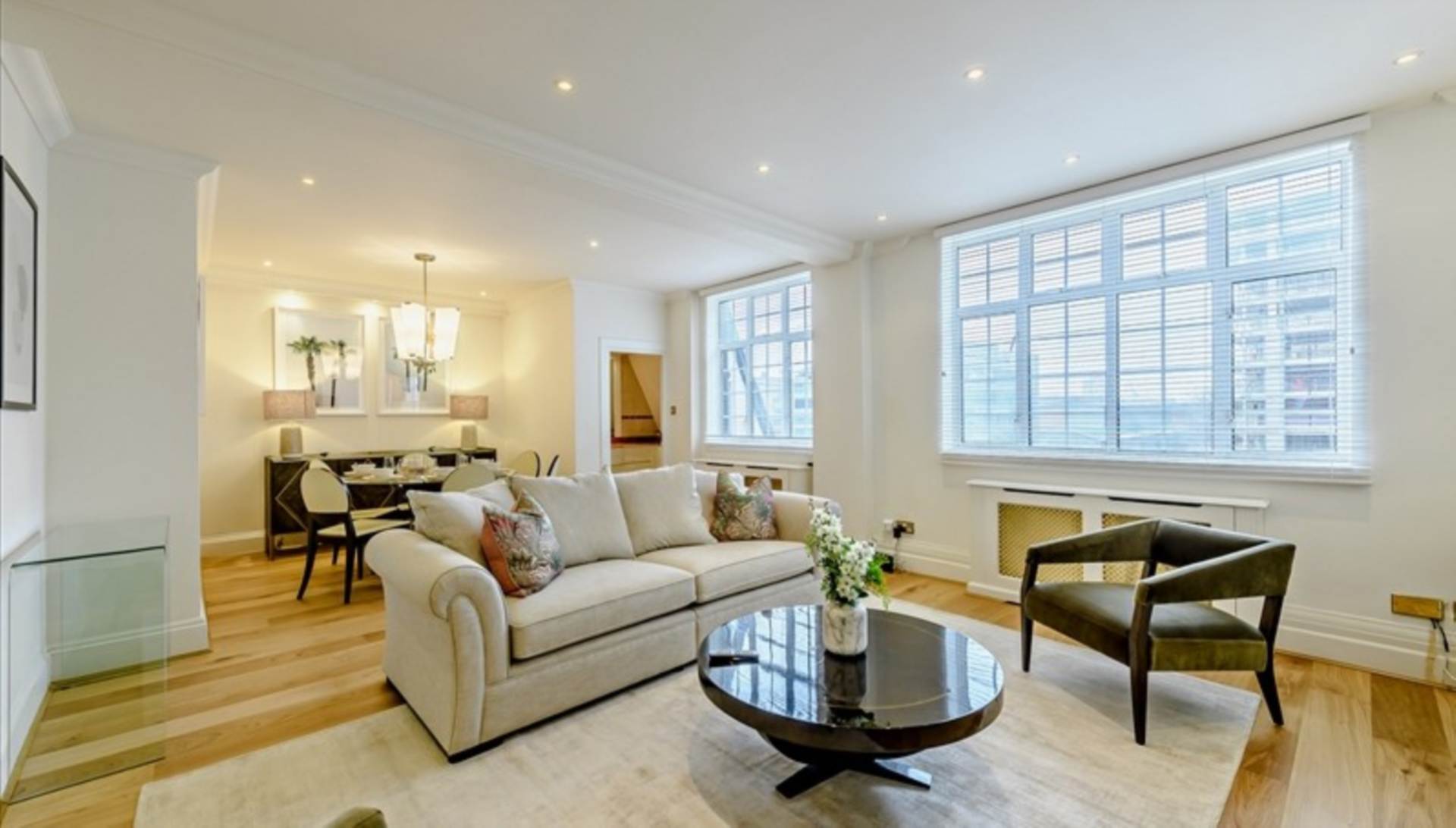 London NW8 7HY 3 bed flat rental property internal/external image-1