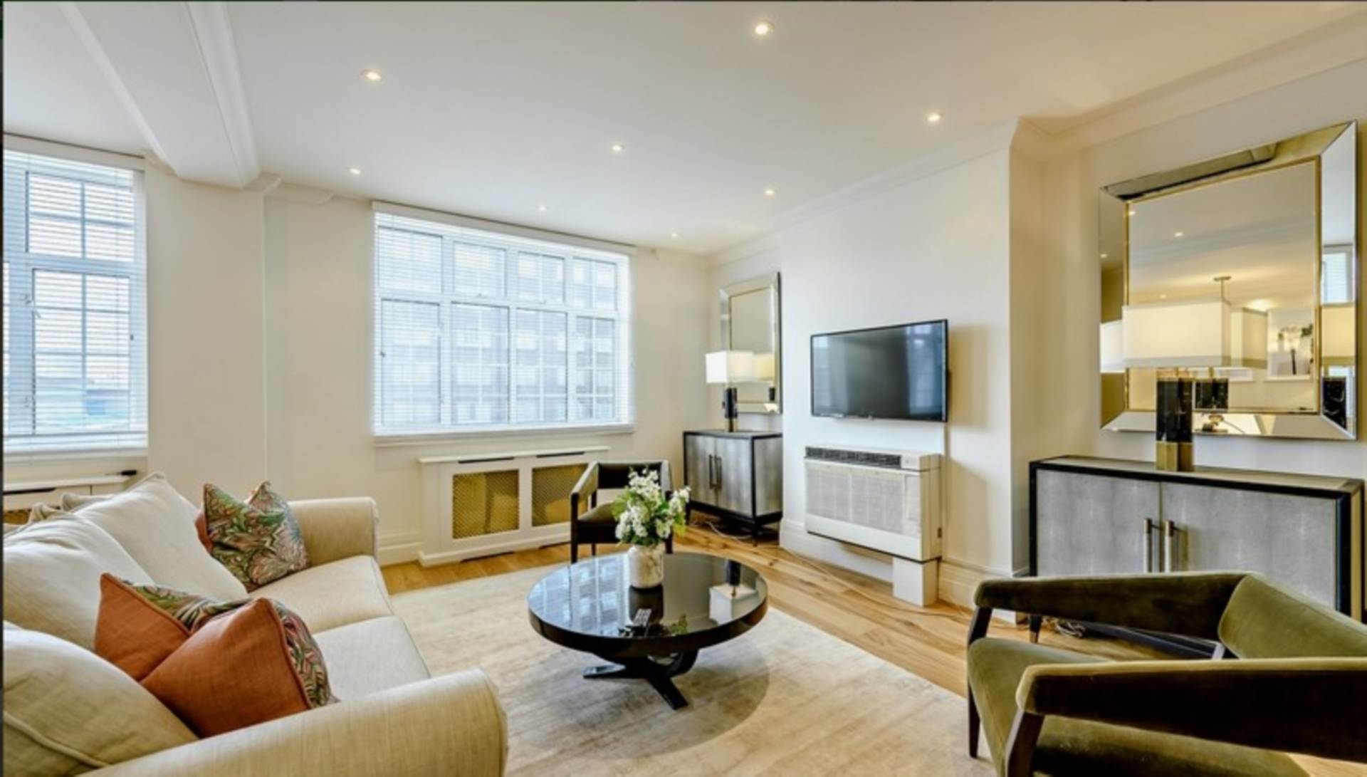 London NW8 7HY 3 bed flat rental property internal/external image-3