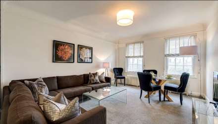 2 bed flat to rent in London SW3