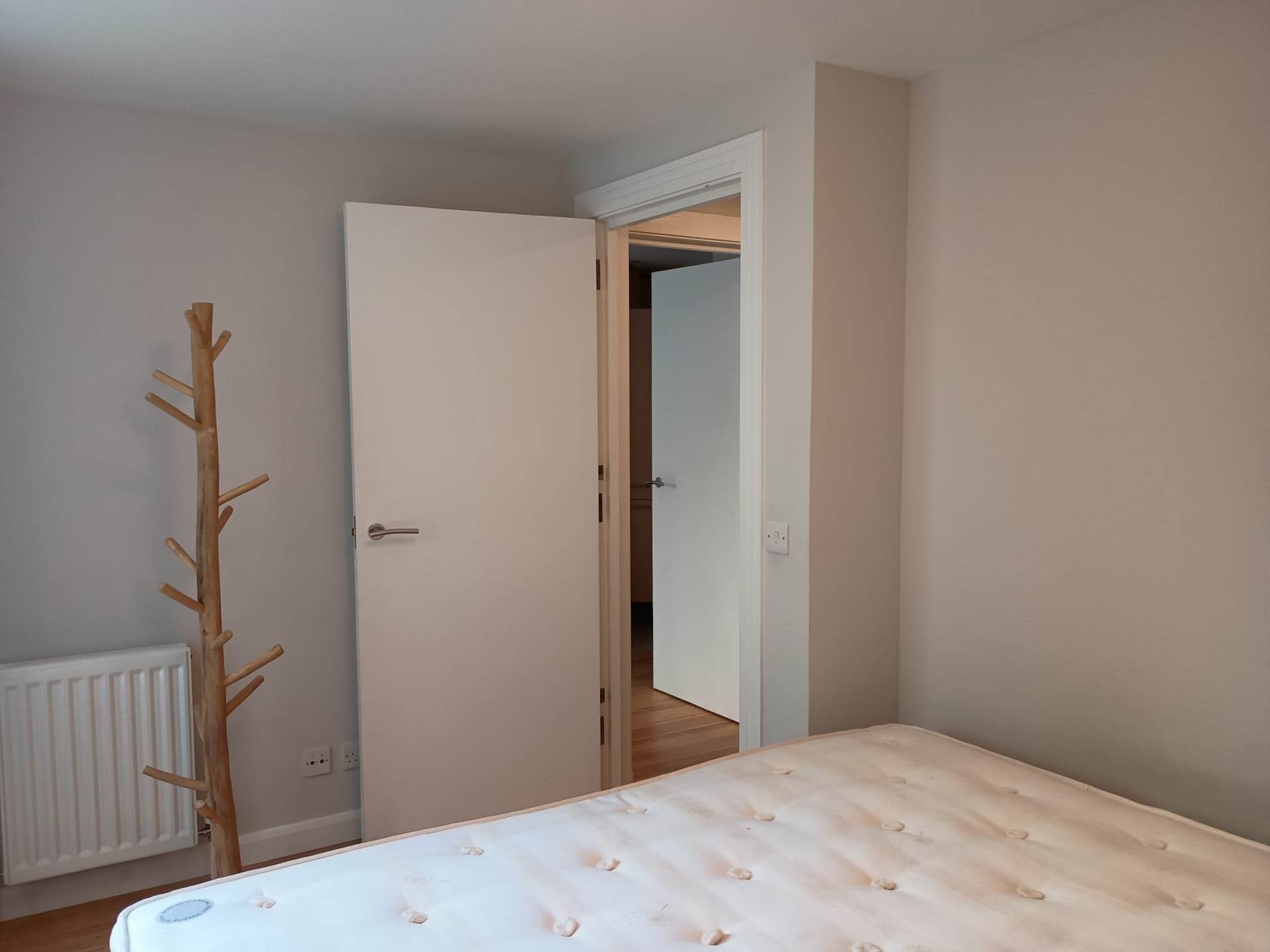 London SW1P 2NW 1 bed flat rental property internal/external image-6