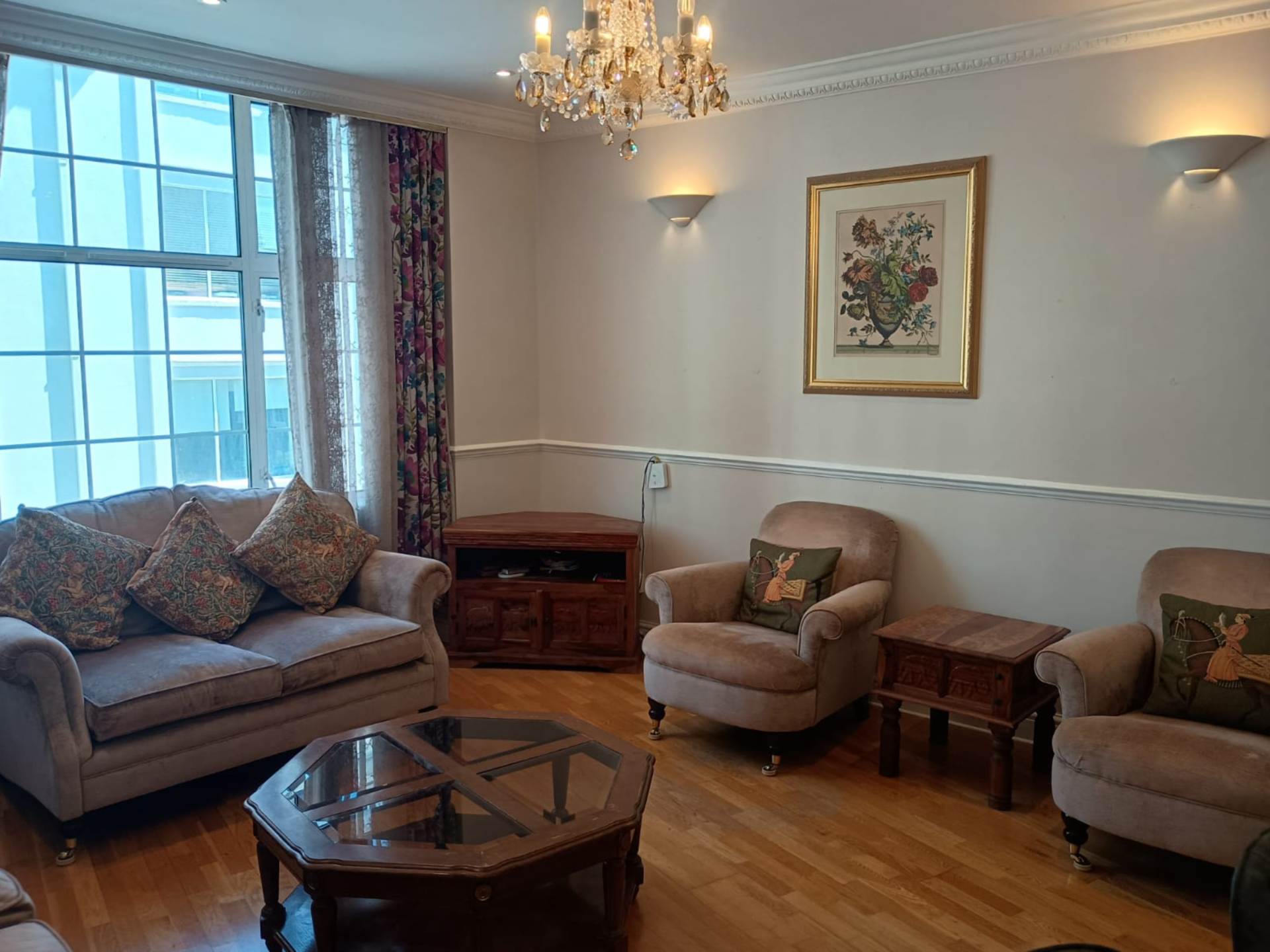 London W1T 6AG 2 bed flat rental property internal/external image-1