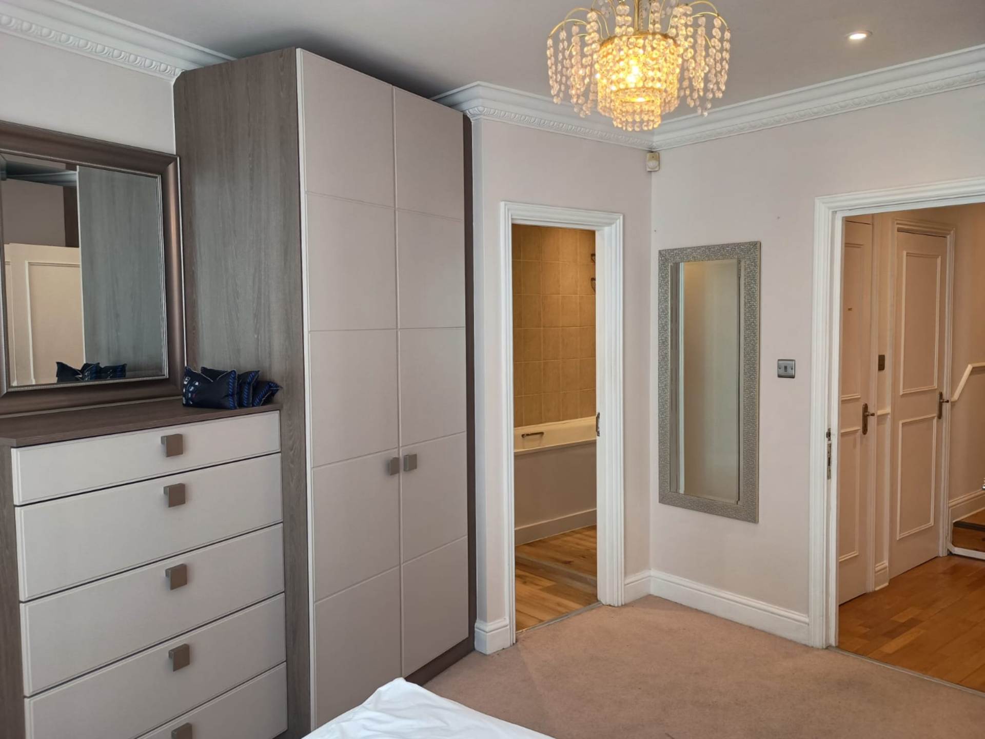 London W1T 6AG 2 bed flat rental property internal/external image-6