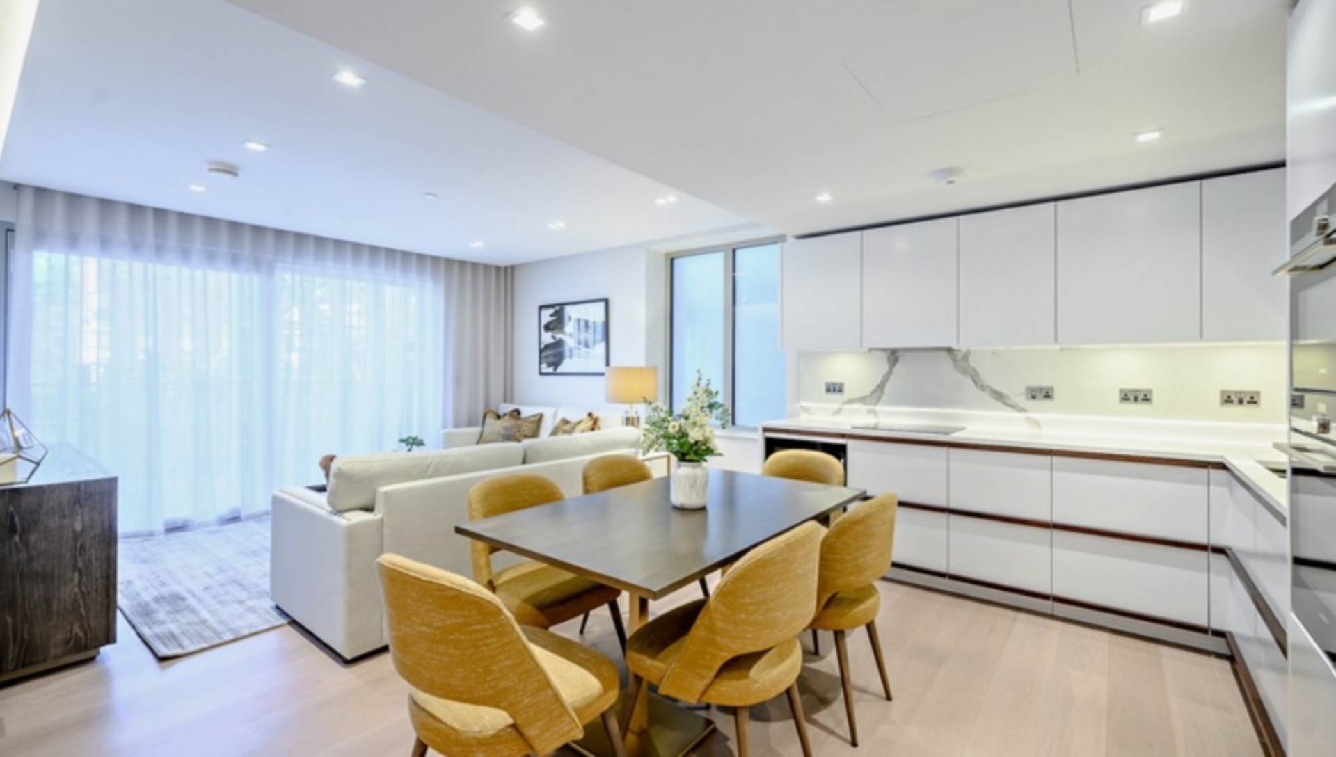 London W2 1EY 3 bed semi-detached rental property internal/external image-4