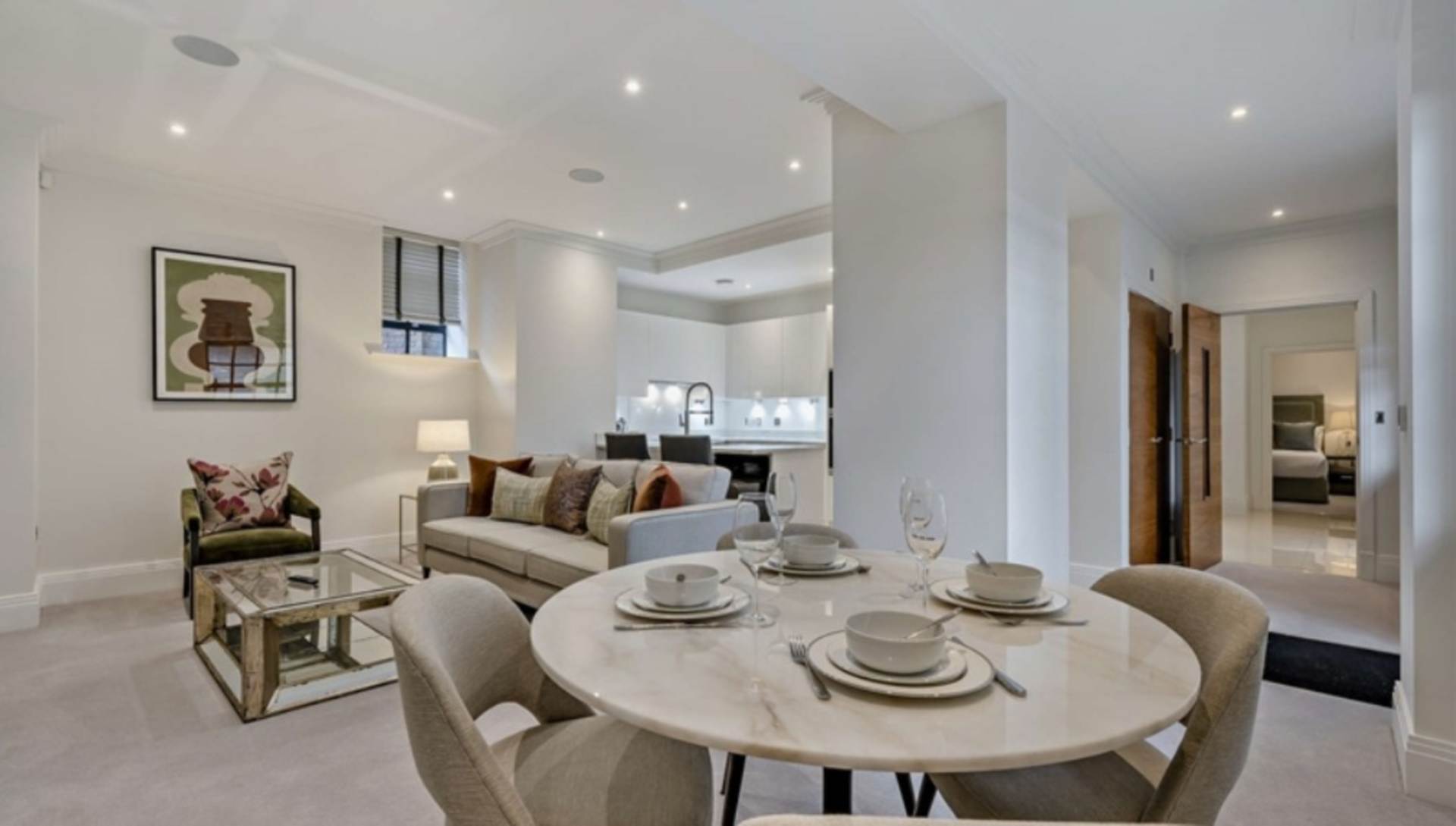 London W6 9UF 2 bed semi-detached rental property internal/external image-7