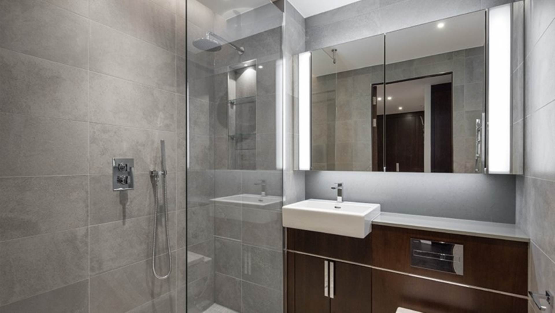London SW11 7AG 3 bed flat rental property internal/external image-9
