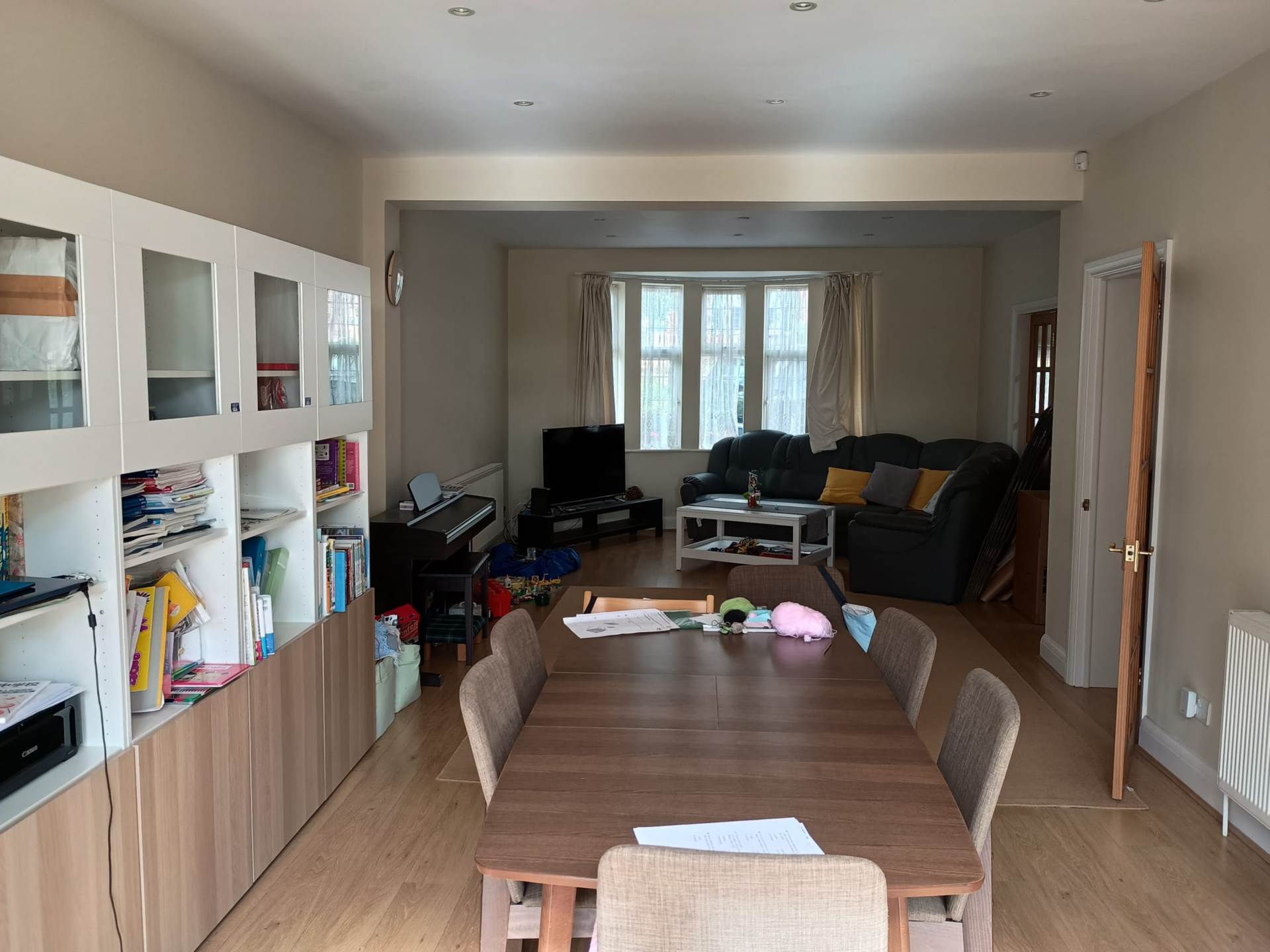 London N12 7BG 4 bed semi-detached rental property internal/external image-2