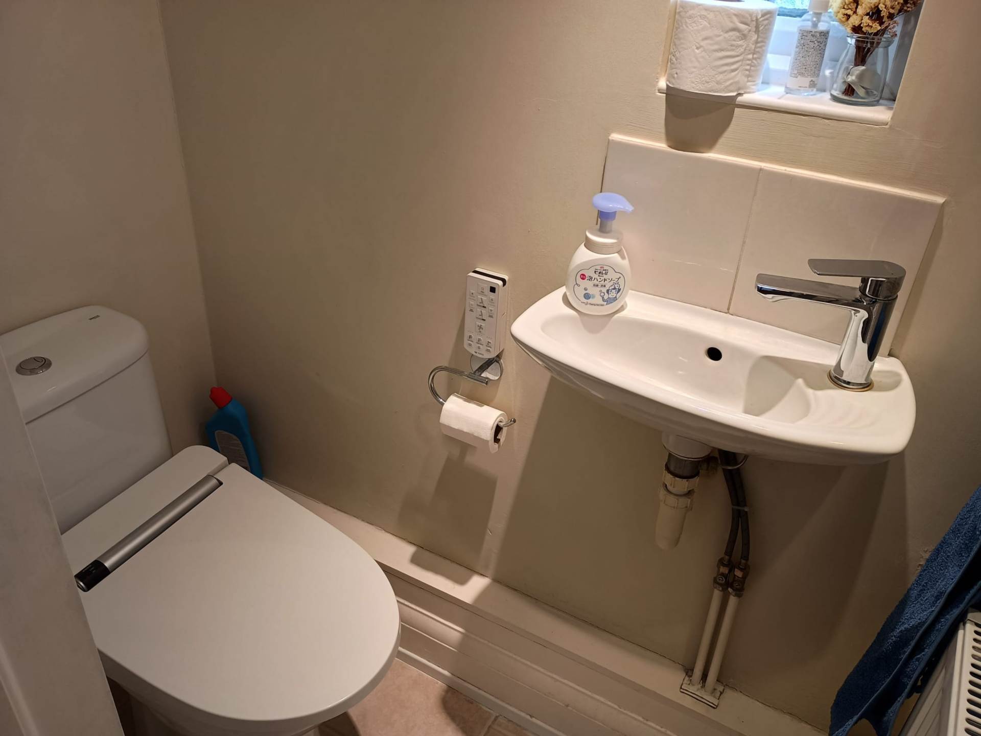 London N12 7BG 4 bed semi-detached rental property internal/external image-6