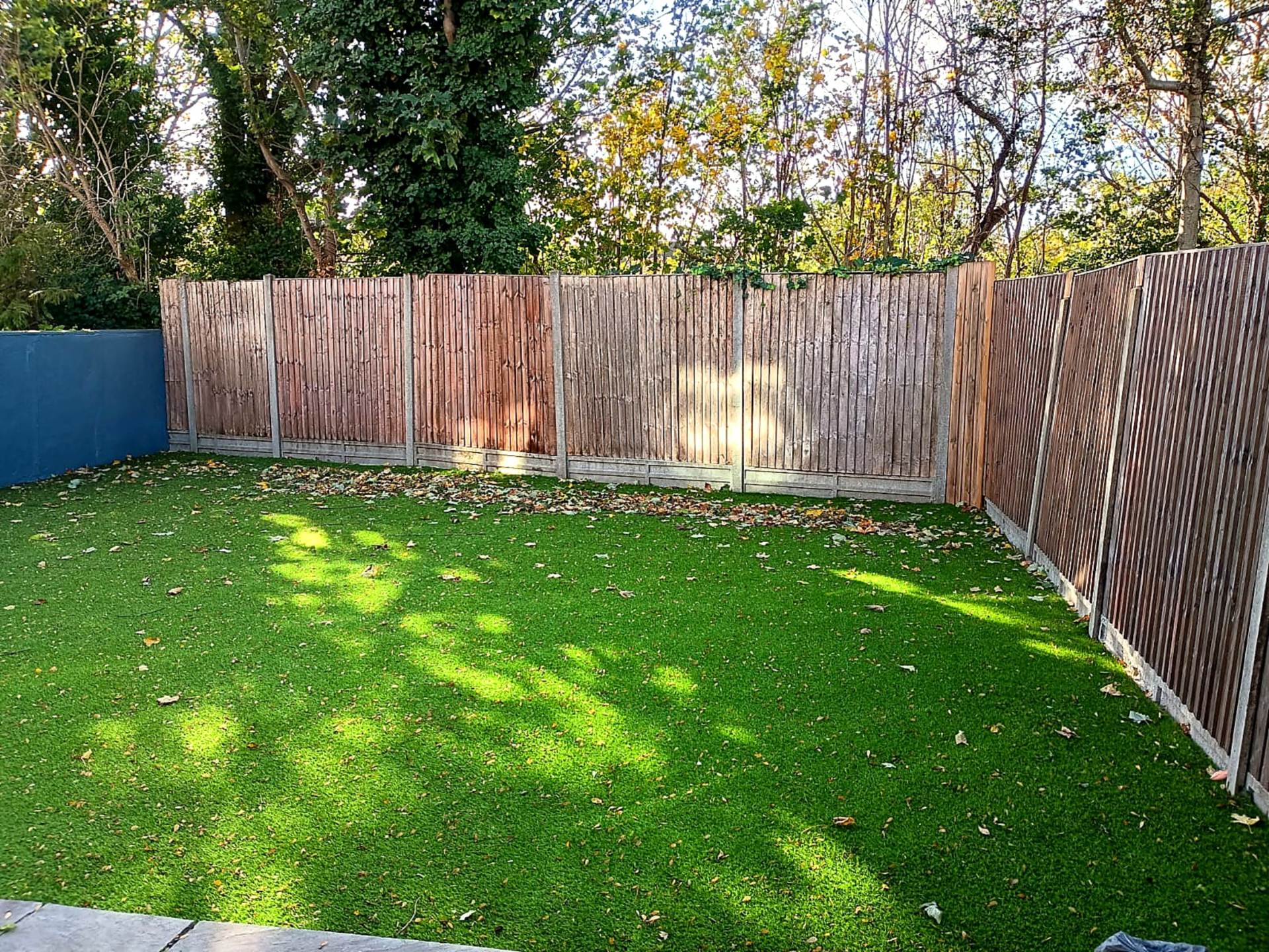 London N3 2HG 4 bed semi-detached rental property internal/external image-11