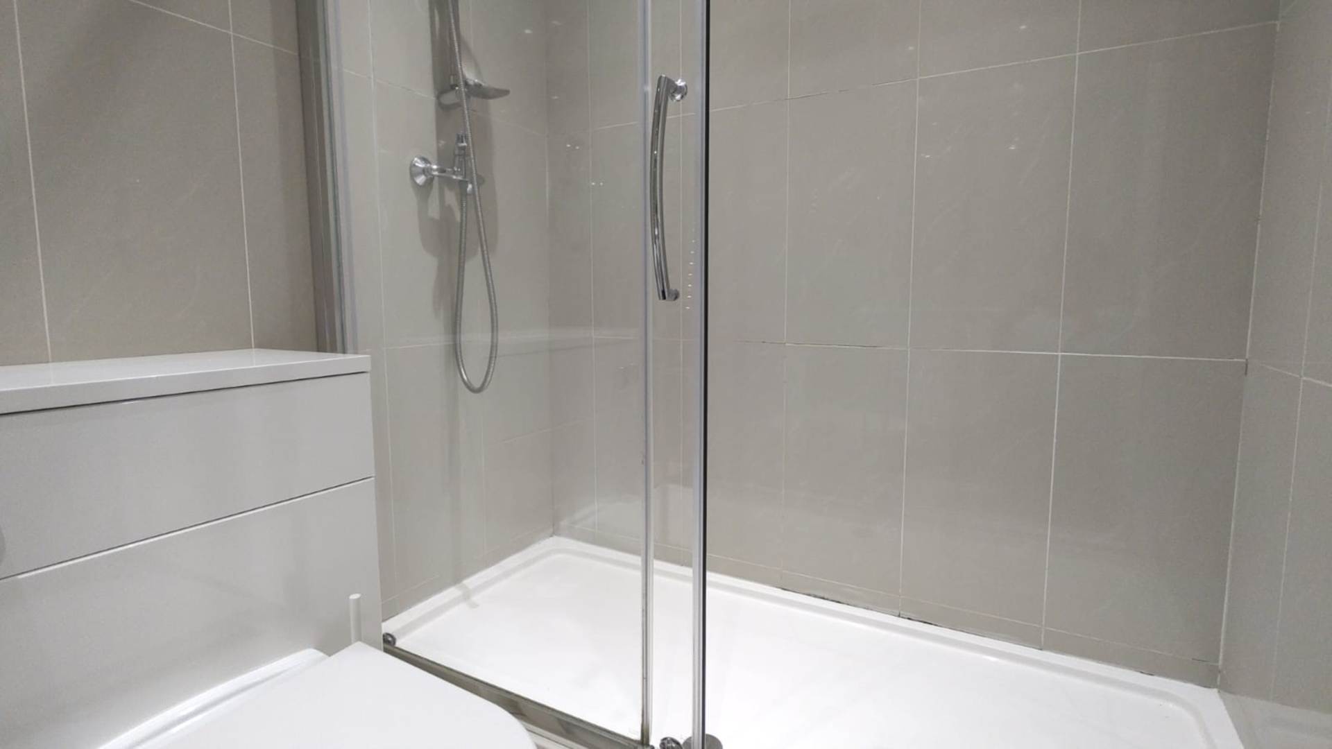 ロンドン NW6 3RY 3ベッドフラット 賃貸物件の内外装写真-11