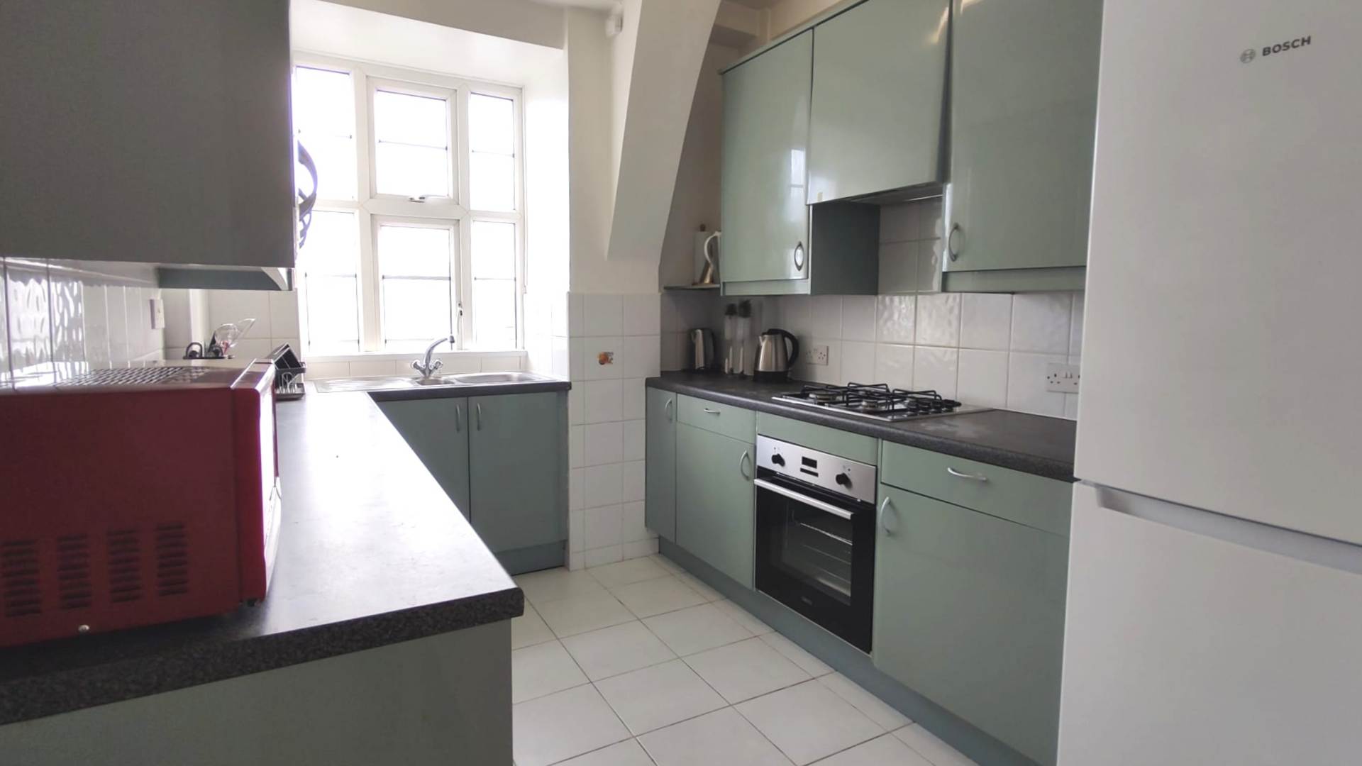 London NW3 5DP 2 bed flat rental property internal/external image-9