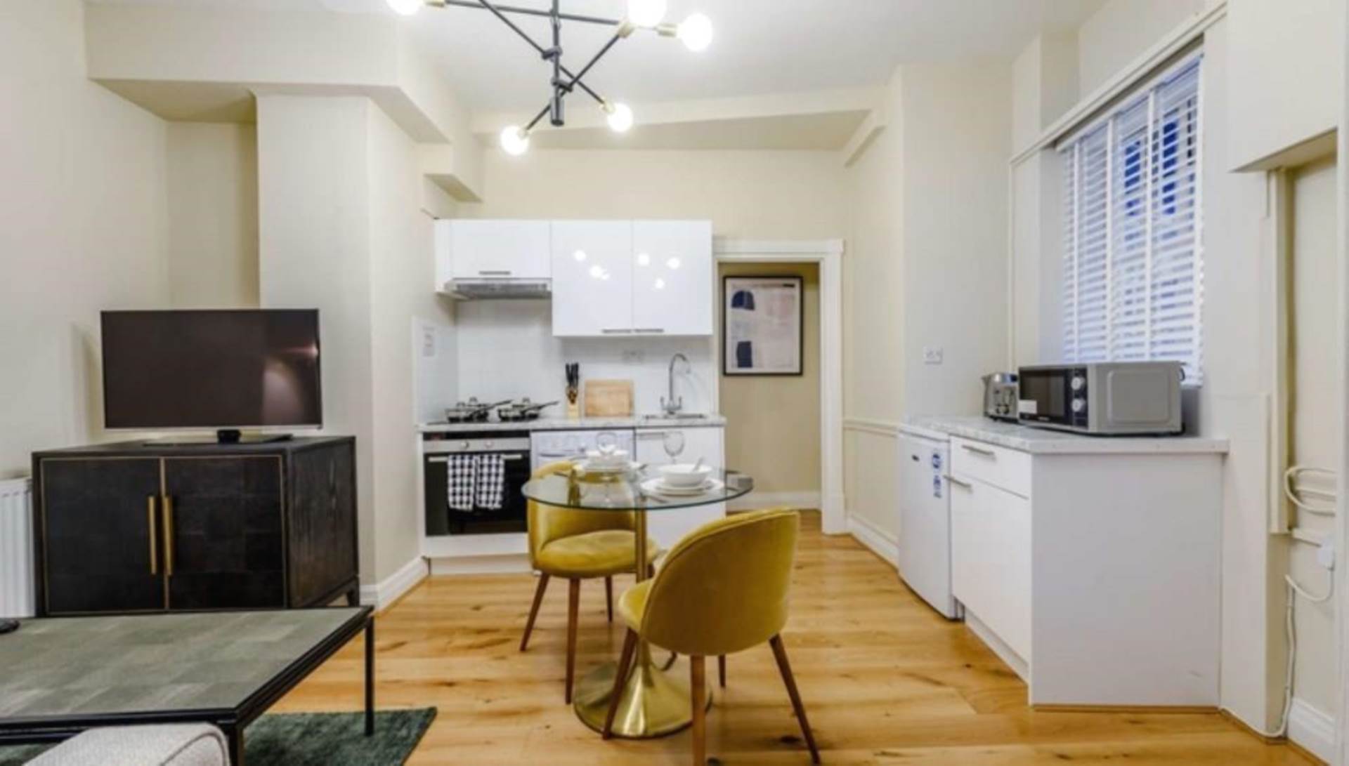 London NW8 7HY 1 bed flat rental property internal/external image-1