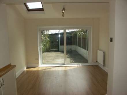 Highfield Road, Berkhamsted, Hertfordshire., Image 3