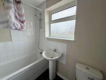 Barnsbury Avenue, Aylesbury, Image 5