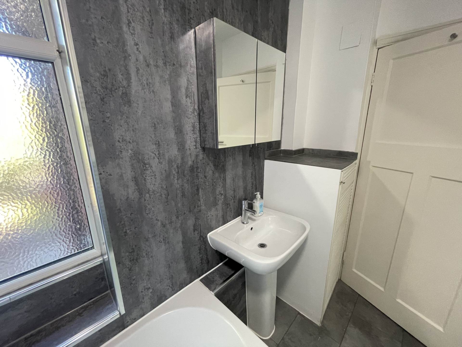 Bicester Road, Aylesbury, Image 13