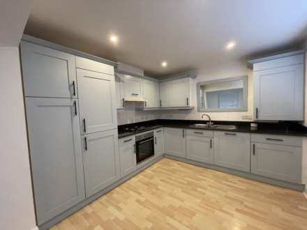 Union Court, Berkhamsted, Image 3