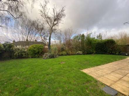 Trenchard Avenue, Wendover, Image 2