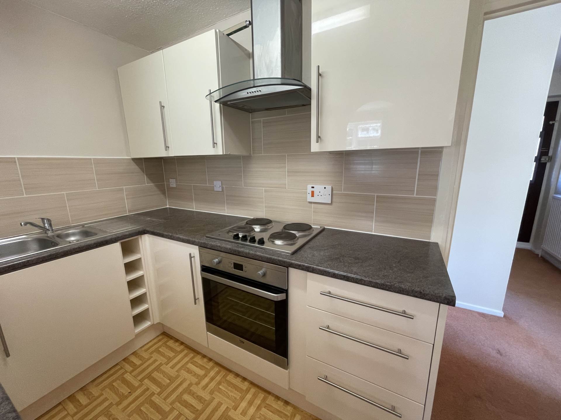 Russell Place, Hemel Hempstead, Image 2