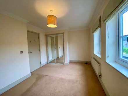 Harrow Yard, Tring, Image 5