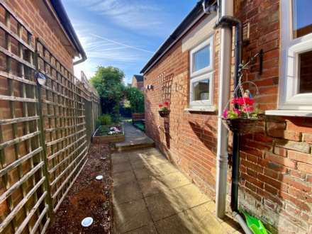 Queens Park, Aylesbury, Image 12