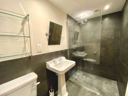 Toms Hill, Aldbury, Nr Tring, Hertfordshire., Image 10