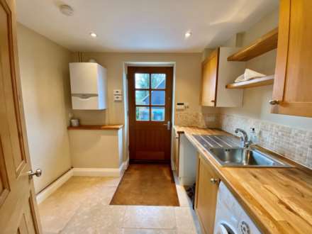 Toms Hill, Aldbury, Nr Tring, Hertfordshire., Image 5