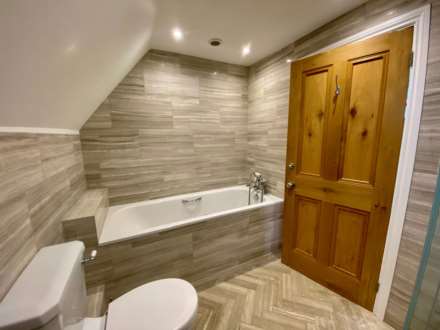 Toms Hill, Aldbury, Nr Tring, Hertfordshire., Image 9