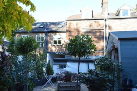High Street, Berkhamsted, Image 1