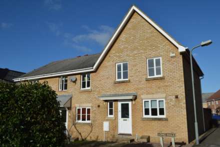 3 Bedroom End Terrace, Long Hale, Pitstone